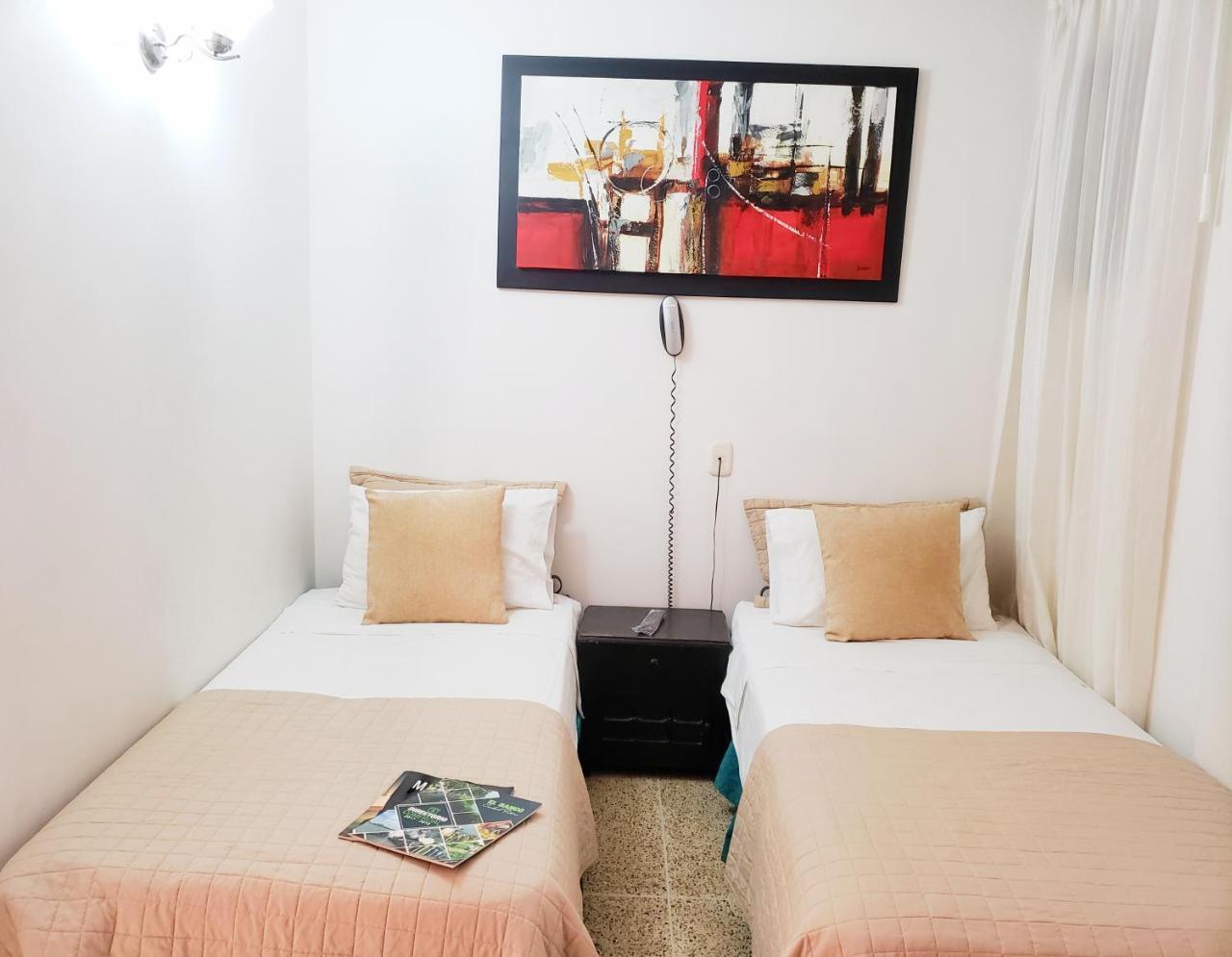 Hotel Radoa El Banco  Bagian luar foto